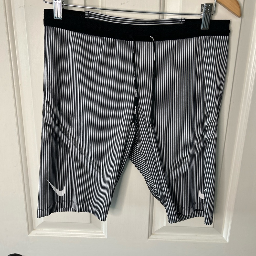 Excellent Condition Men’s Nike Black and White Striped run tight shorts
